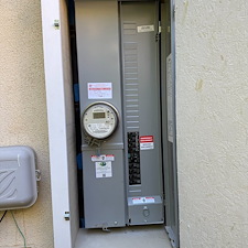 Emergency-200-Amp-Service-Upgrade-After-Tornado-Like-Storm-2024 4